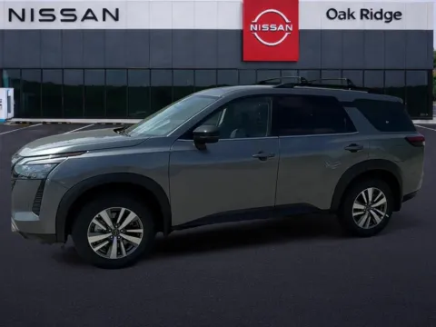 More photos of 2026 NISSAN PATHFINDER SL at Oak Ridge Nissan, TN