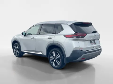 More photos of 2021 NISSAN ROGUE SL at Oak Ridge Nissan, TN