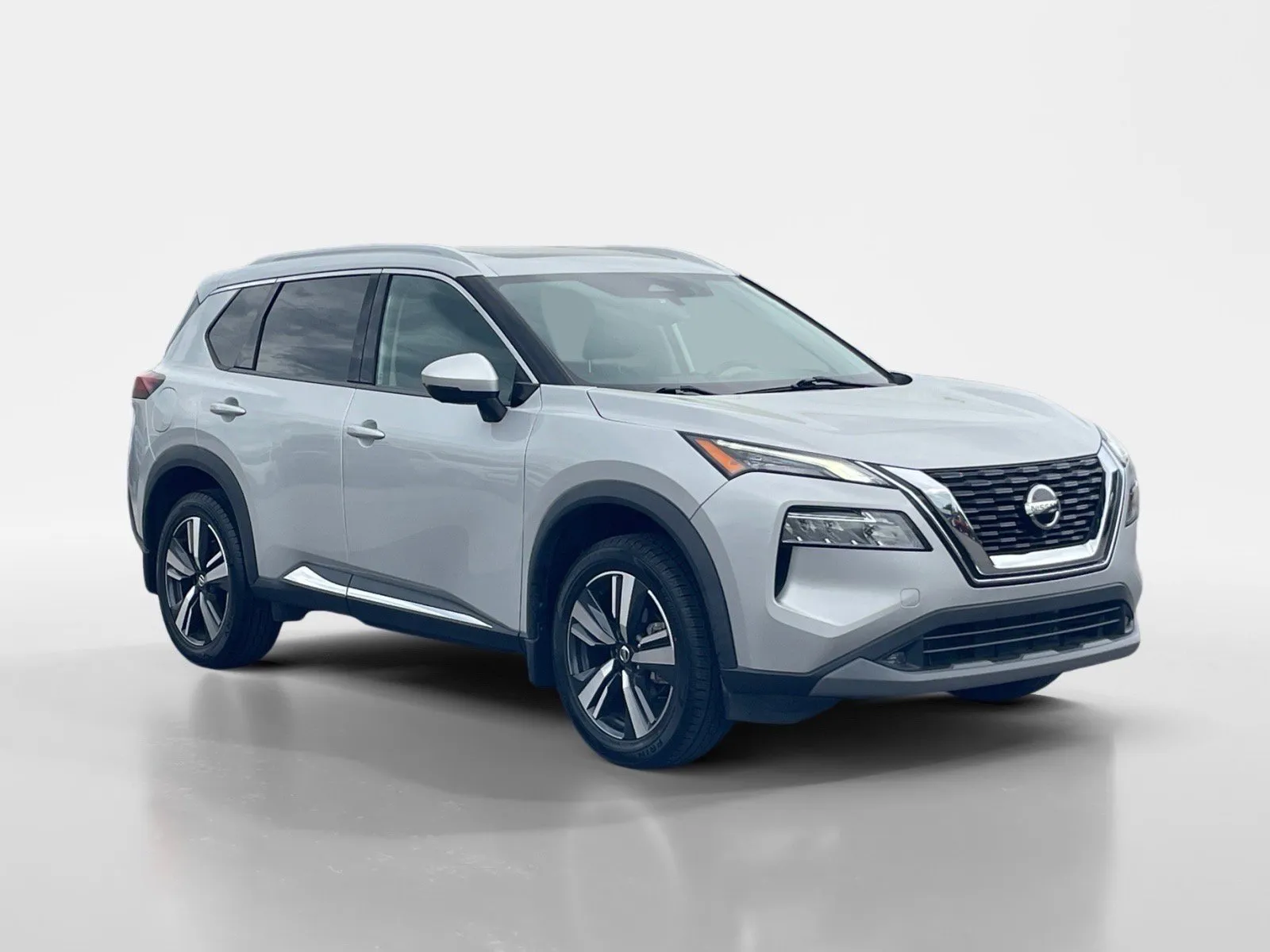 Silver 2021 NISSAN ROGUE SL for sale in Oak Ridge, TN