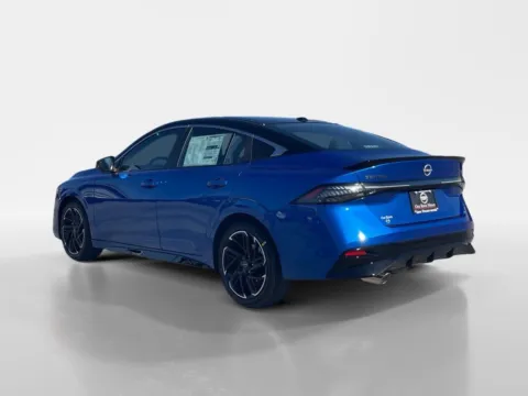 More photos of 2026 NISSAN SENTRA SR at Oak Ridge Nissan, TN