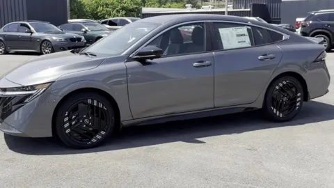 More photos of 2026 NISSAN SENTRA SR at Oak Ridge Nissan, TN