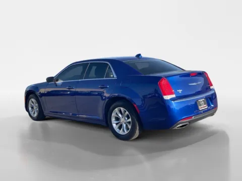 More photos of 2018 CHRYSLER 300 TOURING Touring at Oak Ridge Nissan, TN