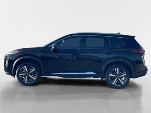 More photos of 2025 NISSAN ROGUE SL at Oak Ridge Nissan, TN