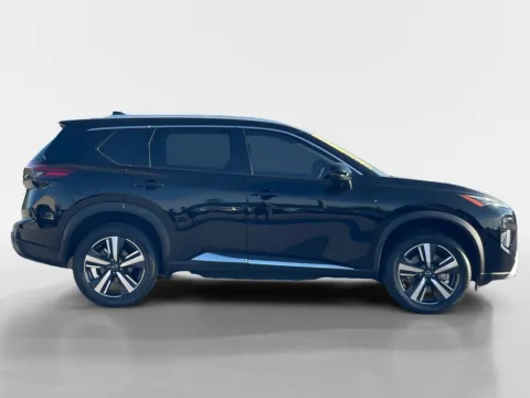 Photos of 2025 NISSAN ROGUE SL for sale in Oak Ridge, TN at Oak Ridge Nissan