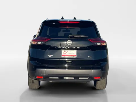 More photos of 2025 NISSAN ROGUE SL at Oak Ridge Nissan, TN