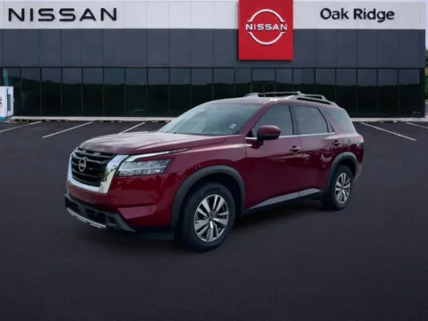 More photos of 2023 NISSAN PATHFINDER SL at Oak Ridge Nissan, TN