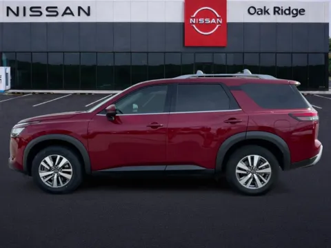 More photos of 2023 NISSAN PATHFINDER SL at Oak Ridge Nissan, TN