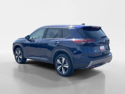 More photos of 2026 NISSAN ROGUE SL at Oak Ridge Nissan, TN