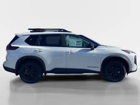 More photos of 2026 NISSAN ROGUE Rock Creek at Oak Ridge Nissan, TN
