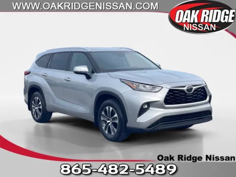 Silver 2020 TOYOTA HIGHLANDER XLE for sale in Oak Ridge, TN