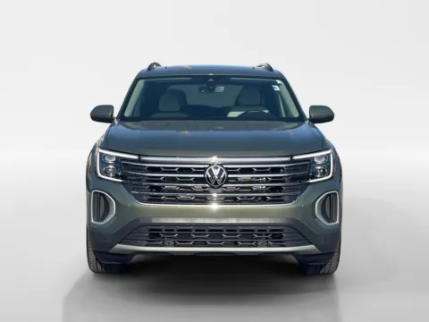 Photos of 2026 VOLKSWAGEN ATLAS SE 2.0T SE w/Technology for sale in Oak Ridge, TN at Oak Ridge Nissan
