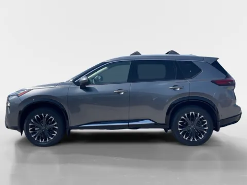 More photos of 2026 NISSAN ROGUE Platinum at Oak Ridge Nissan, TN