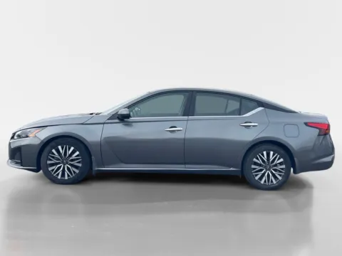 More photos of 2023 NISSAN ALTIMA SV 2.5 SV at Oak Ridge Nissan, TN