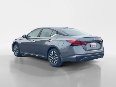 More photos of 2023 NISSAN ALTIMA SV 2.5 SV at Oak Ridge Nissan, TN