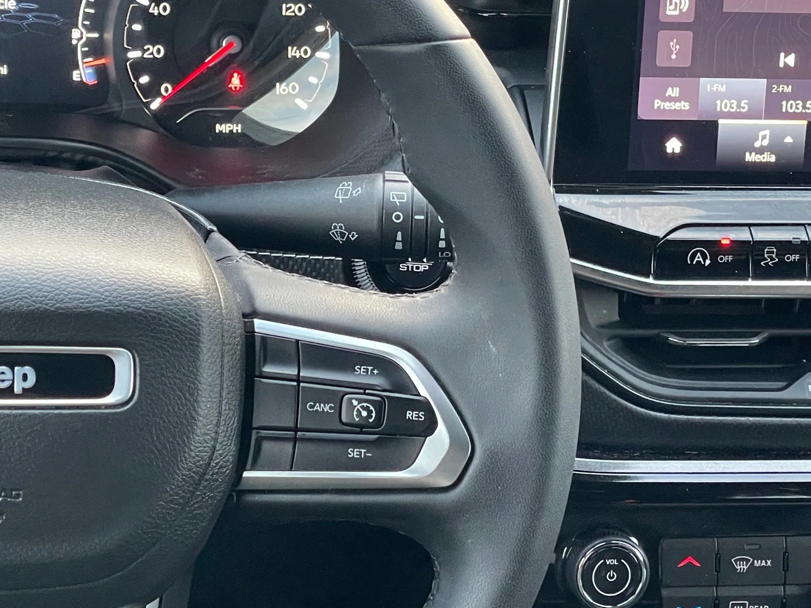 2024 Jeep Compass Latitude - Photo 14