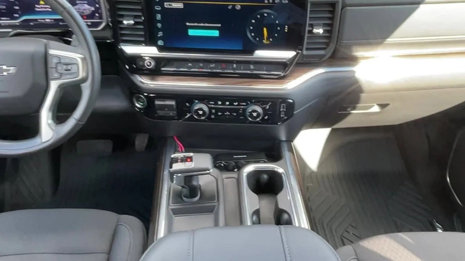 2024 Chevrolet Silverado 1500 RST - Photo 20