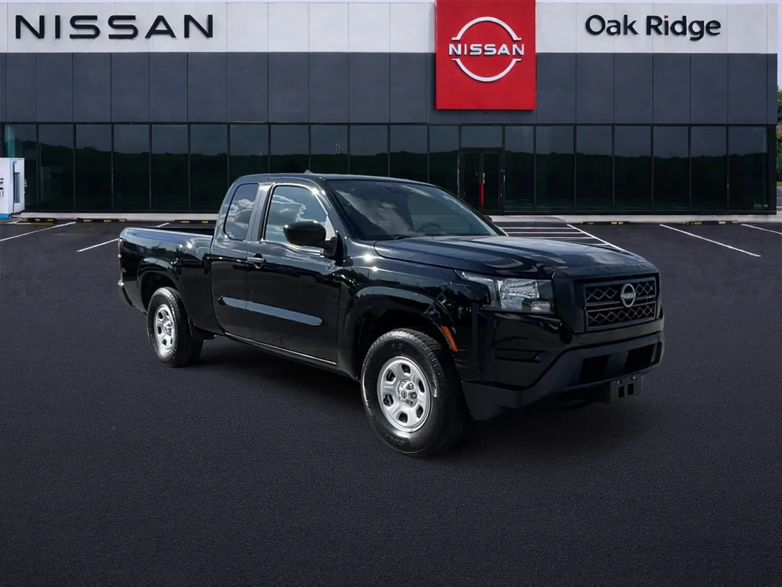 2022 Nissan Frontier's photo