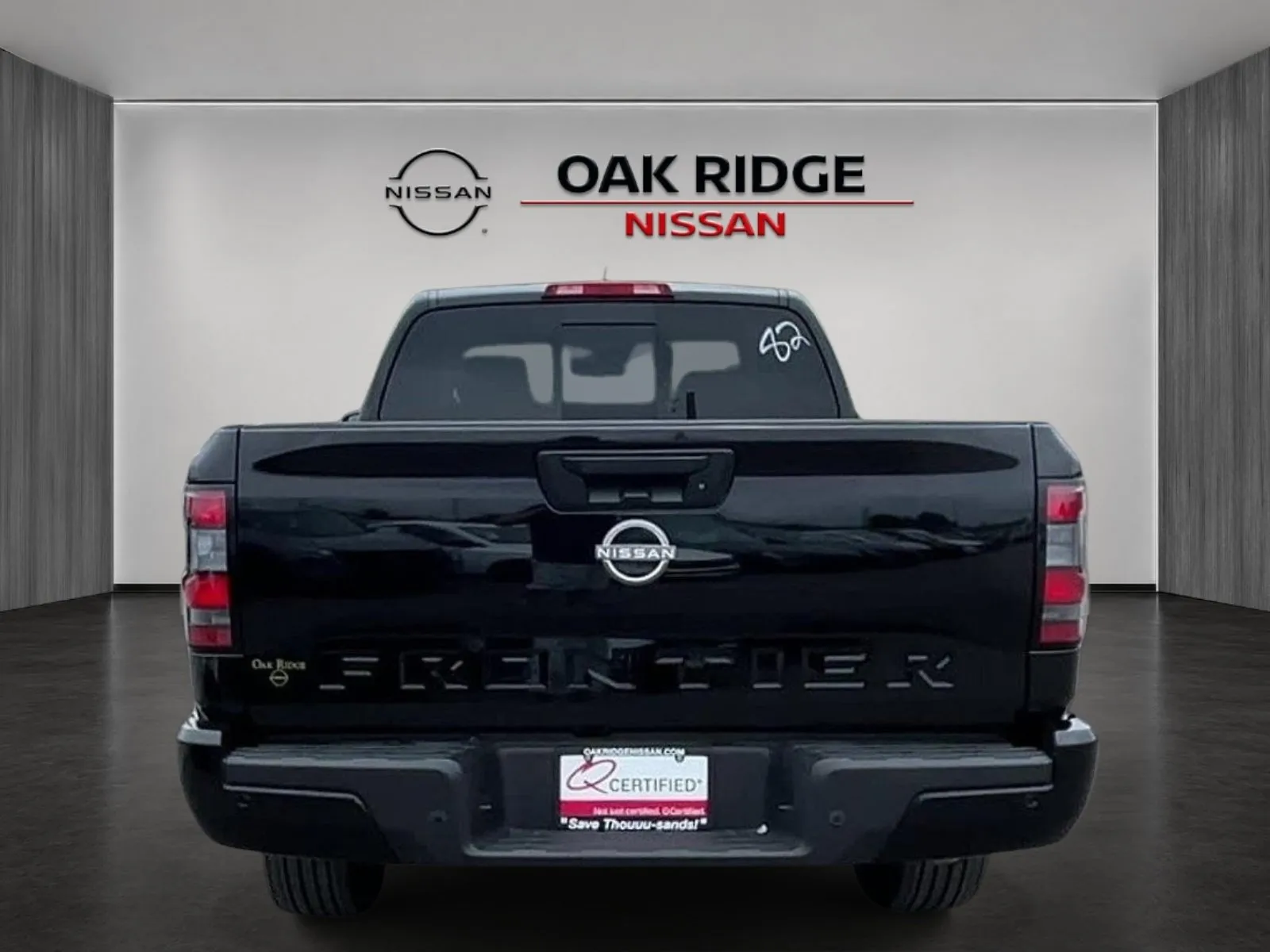 2025 Nissan Frontier SV - Photo 6