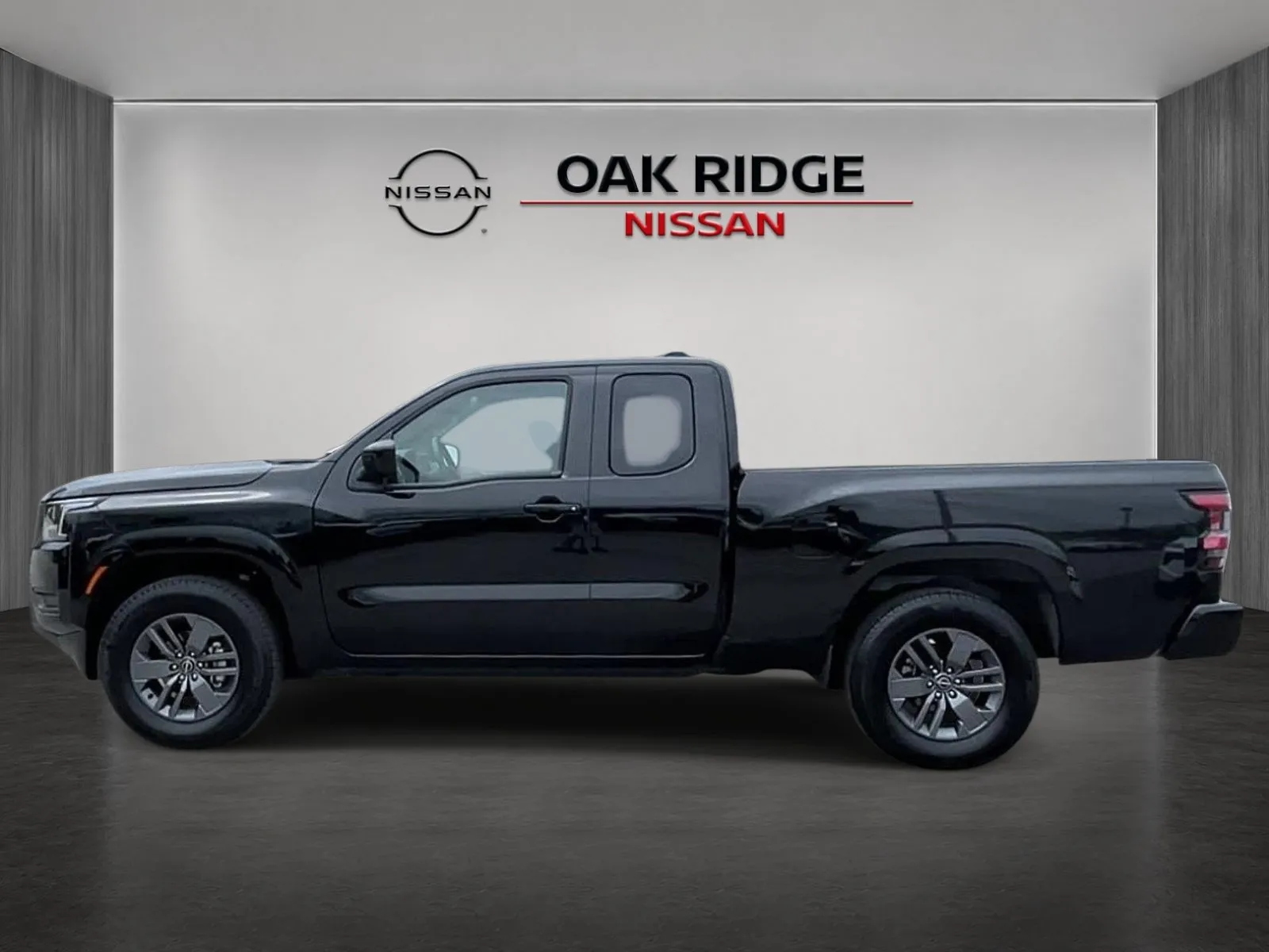 2025 Nissan Frontier SV - Photo 4