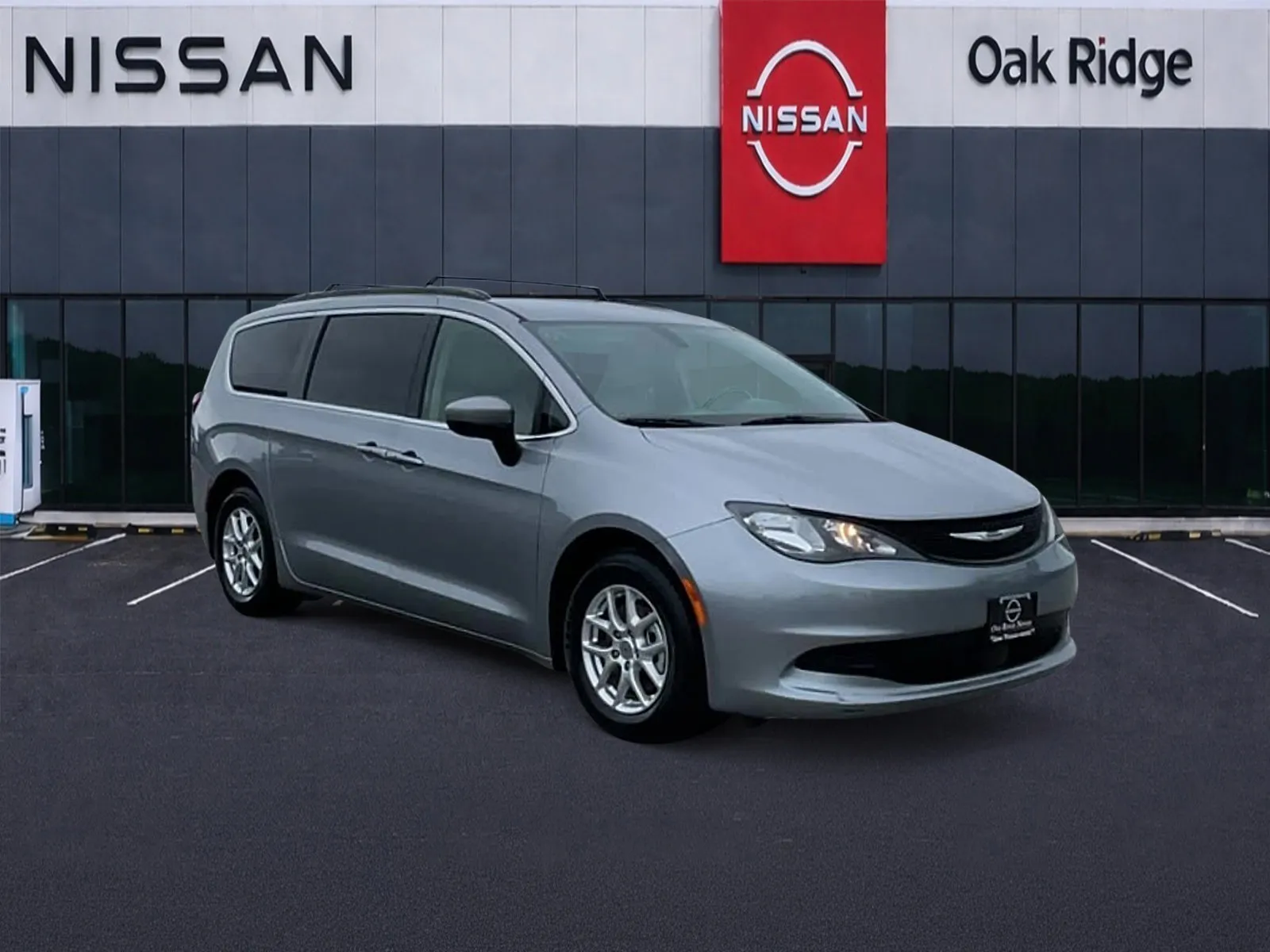 2021 Chrysler Voyager LXI's photo
