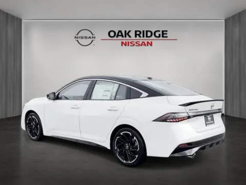 More photos of 2026 NISSAN SENTRA SR at Oak Ridge Nissan, TN