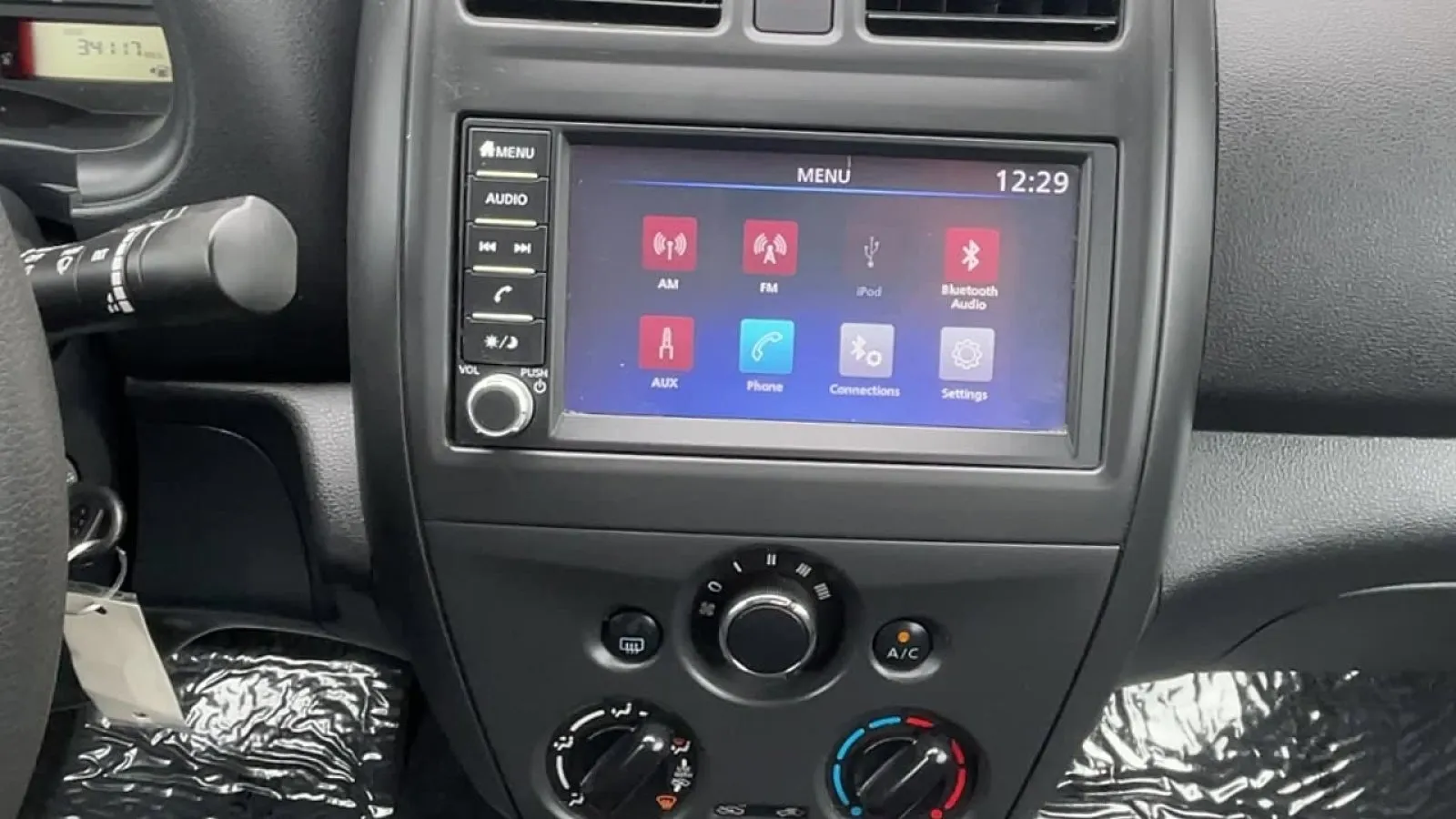 2019 Nissan Versa Sedan S - Photo 18