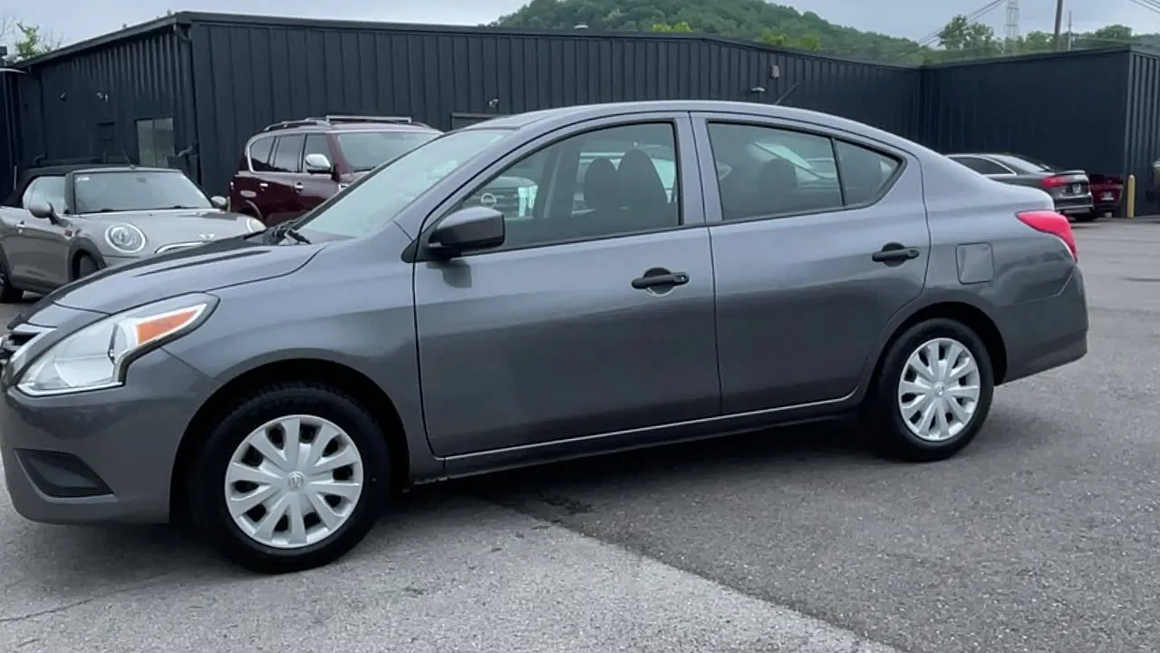 2019 Nissan Versa Sedan S - Photo 6