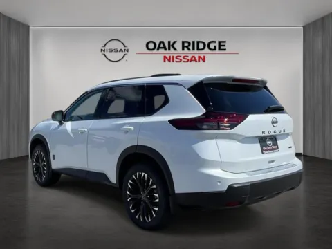 More photos of 2026 Nissan Rogue Dark Armor at Oak Ridge Nissan, TN