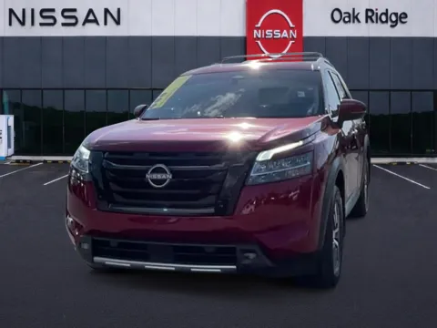 More photos of 2022 NISSAN PATHFINDER SL at Oak Ridge Nissan, TN