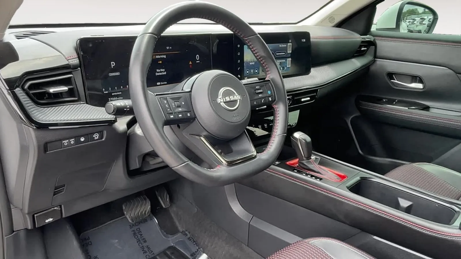 2025 Nissan Kicks SR - Photo 16
