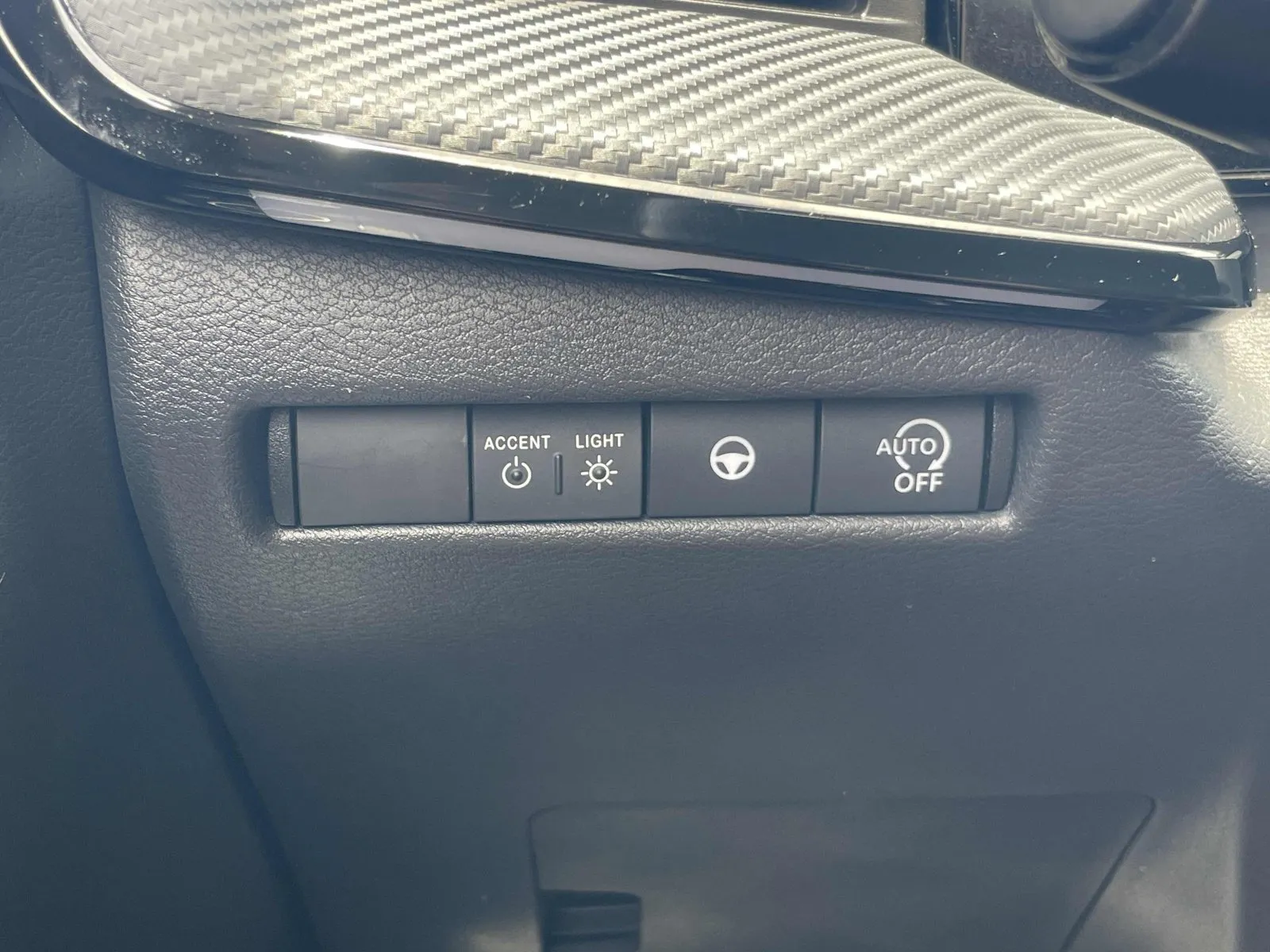 2025 Nissan Kicks SR - Photo 20