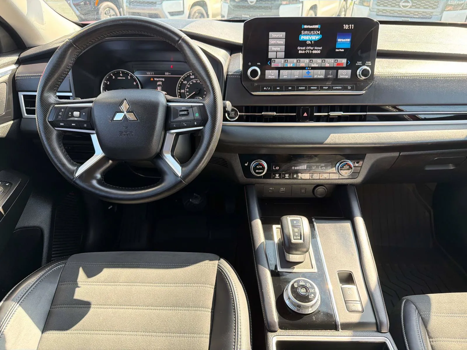 2024 Mitsubishi Outlander SE - Photo 12