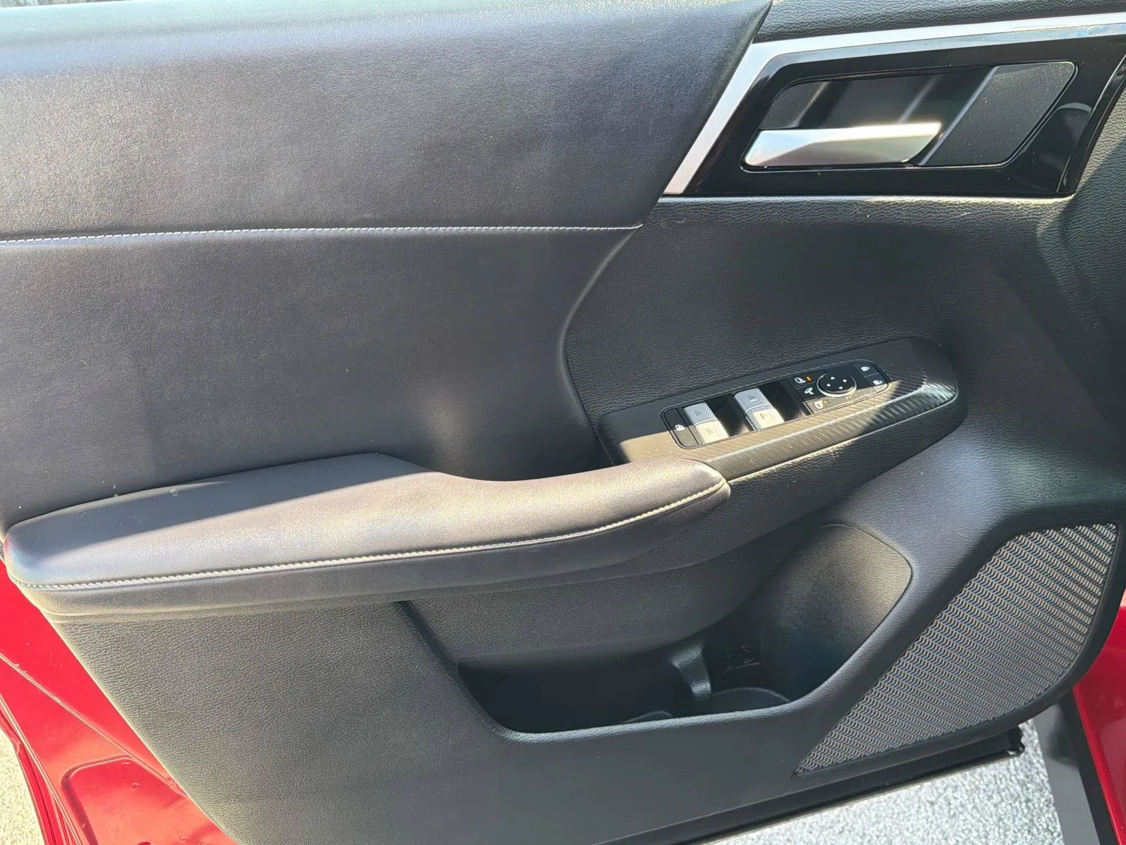 2024 Mitsubishi Outlander SE - Photo 28