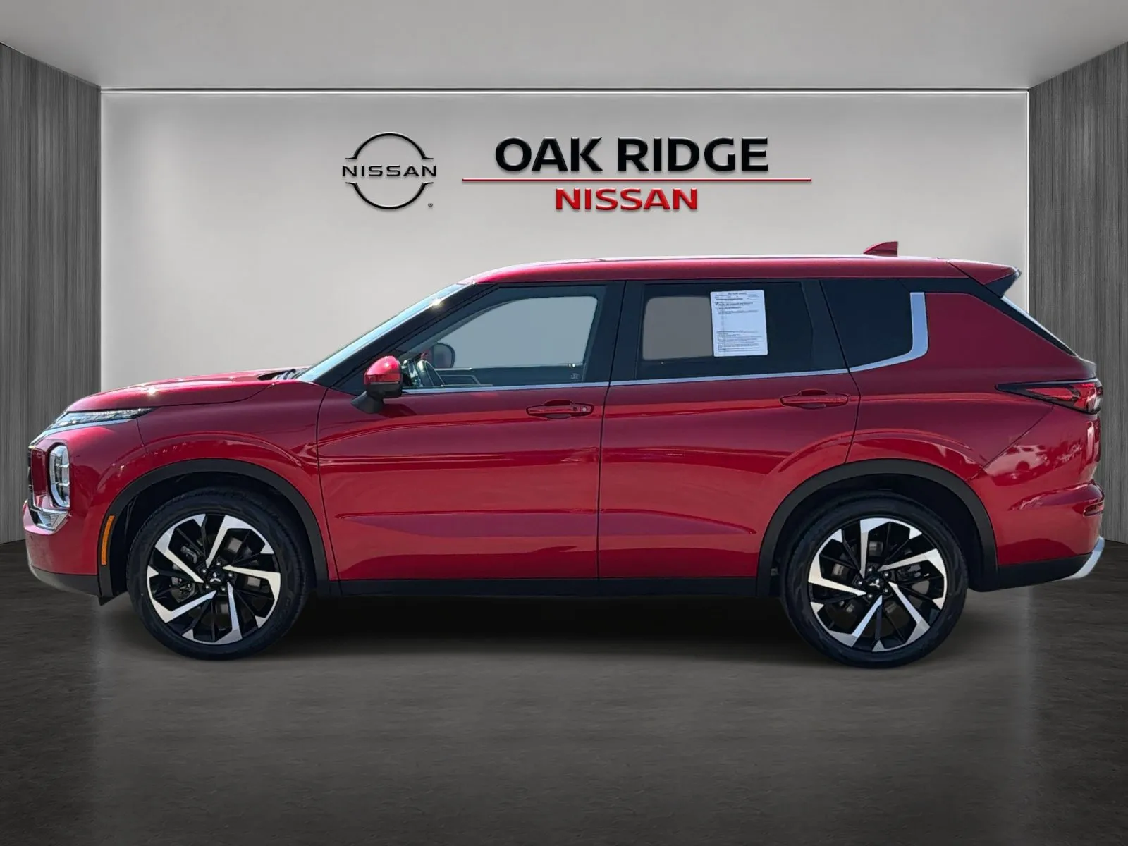 2024 Mitsubishi Outlander SE - Photo 6