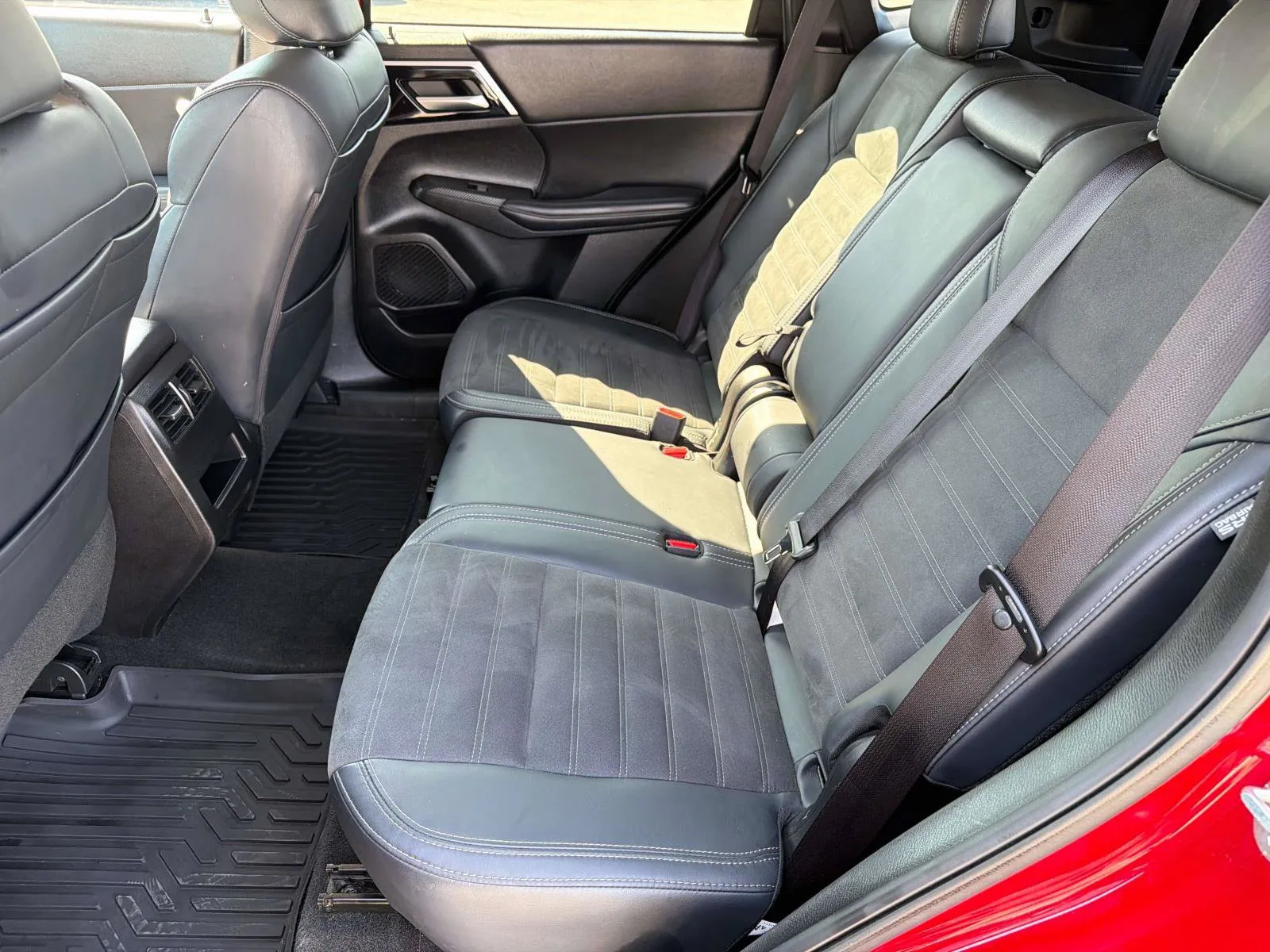 2024 Mitsubishi Outlander SE - Photo 20