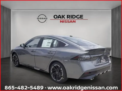 More photos of 2026 NISSAN SENTRA SR at Oak Ridge Nissan, TN