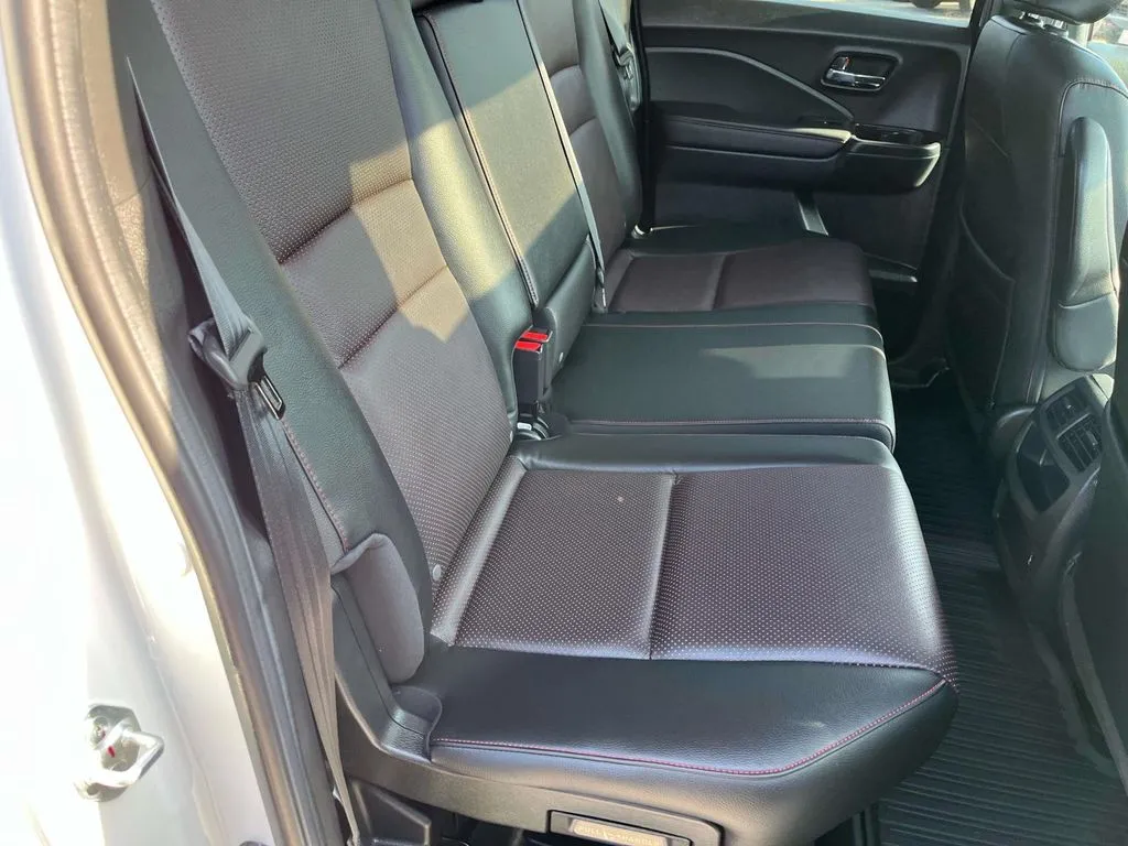 2022 Honda Ridgeline Black Edition - Photo 24