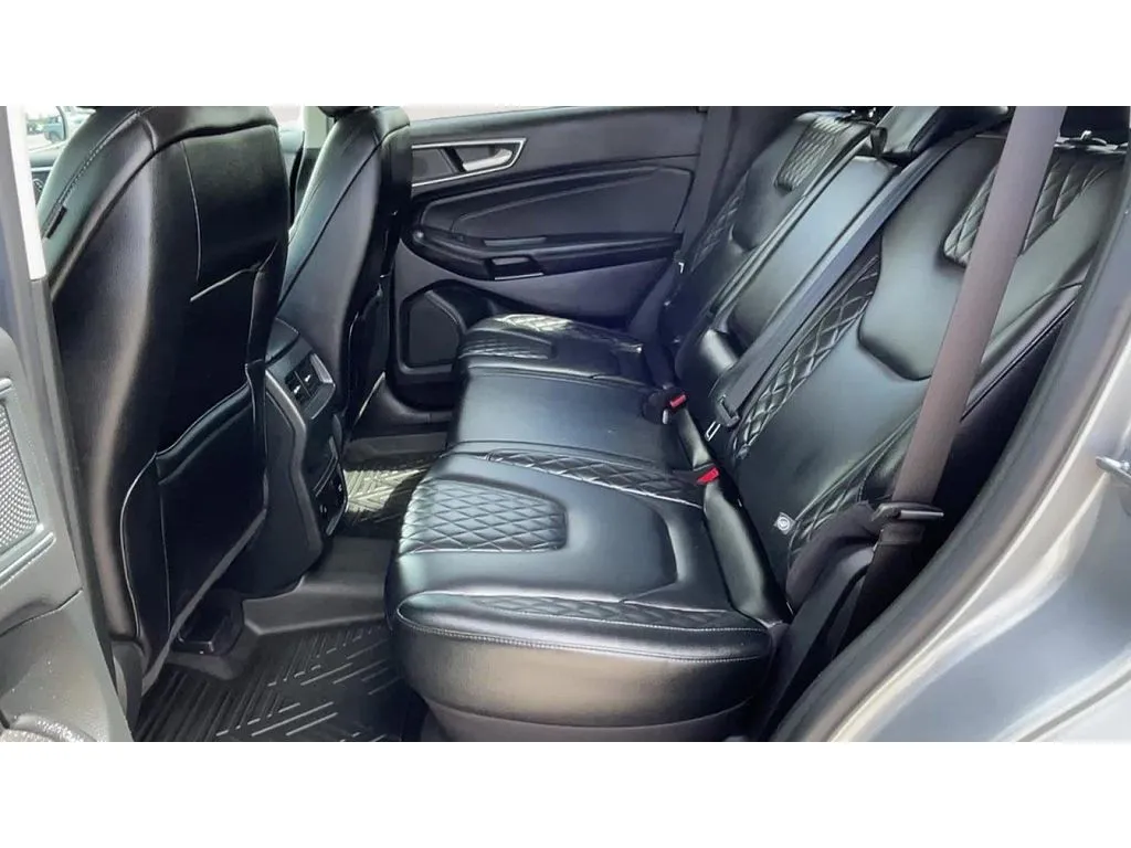 2024 Ford Edge Titanium - Photo 6