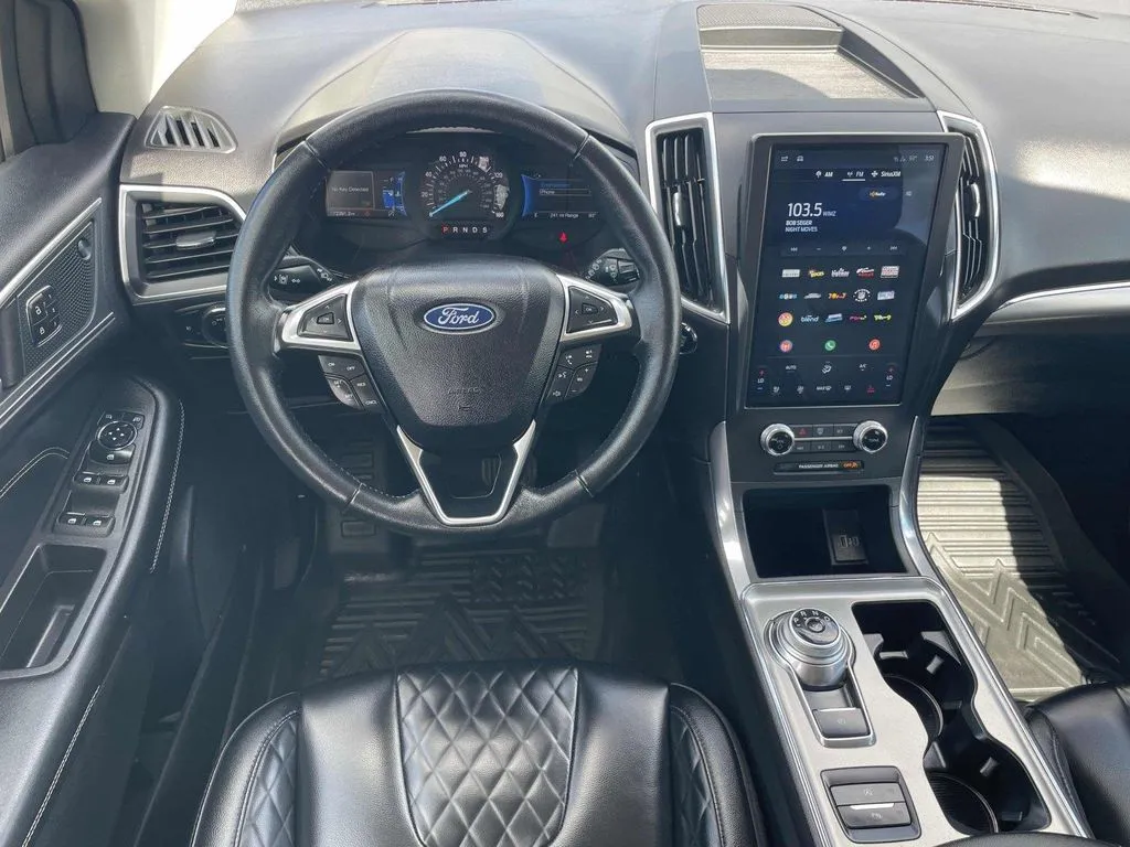 2024 Ford Edge Titanium - Photo 10