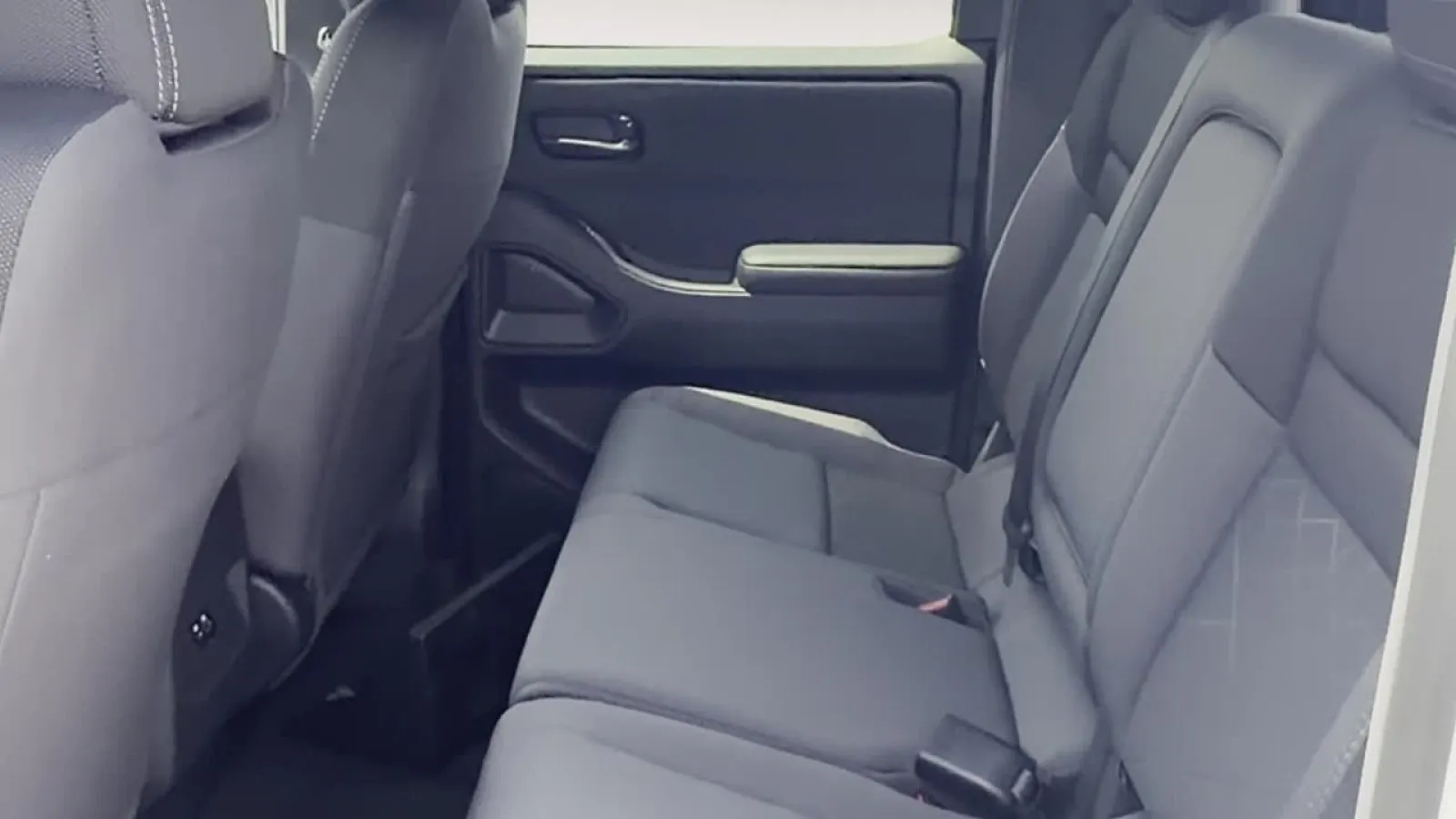 2026 Nissan Frontier SV - Photo 22