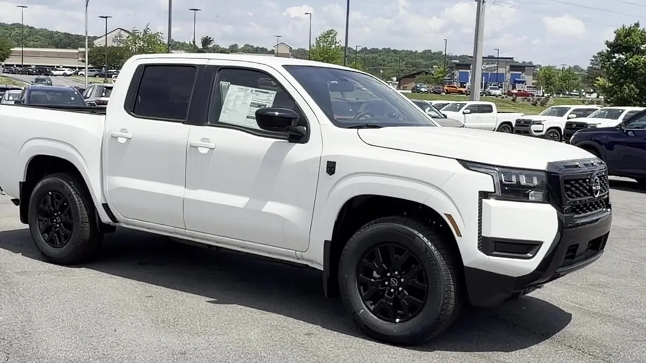 White 2026 NISSAN FRONTIER SV for sale in Oak Ridge, TN
