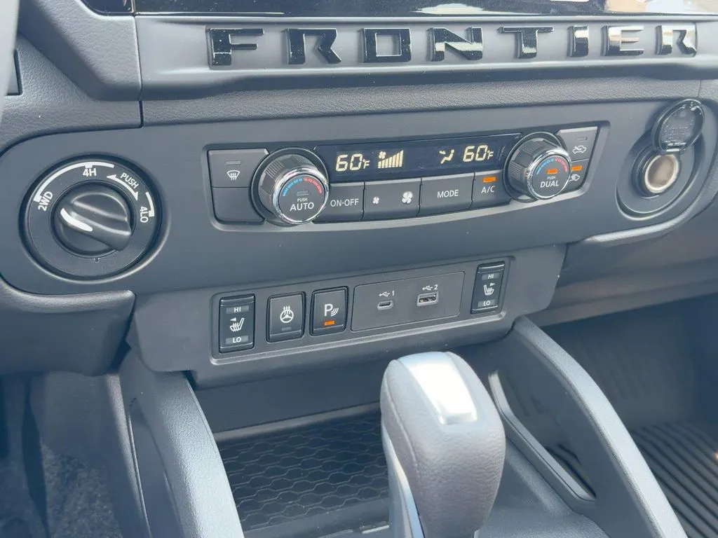2026 Nissan Frontier SV - Photo 17