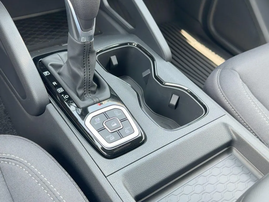 2026 Nissan Frontier SV - Photo 18