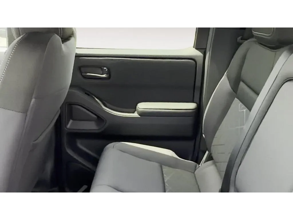 2026 Nissan Frontier SV - Photo 12