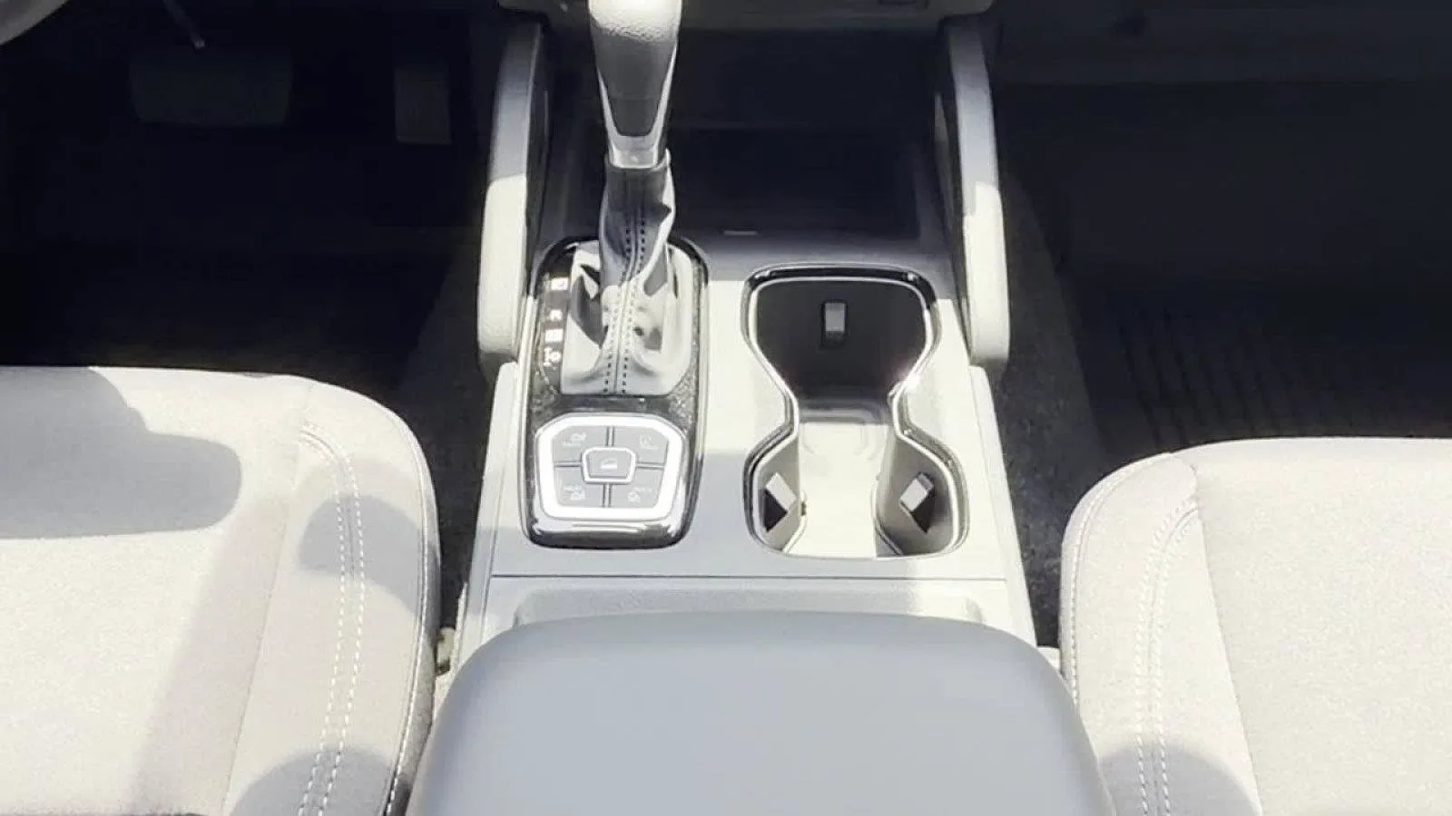2026 Nissan Frontier SV - Photo 11