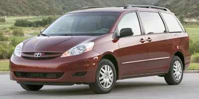 Silver 2006 TOYOTA SIENNA CE/LE for sale in Oak Ridge, TN