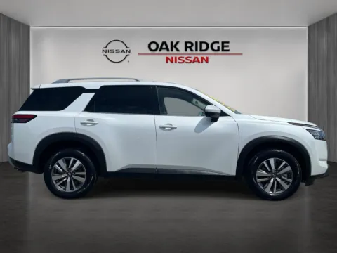 Photos of 2025 NISSAN PATHFINDER SL for sale in Oak Ridge, TN at Oak Ridge Nissan