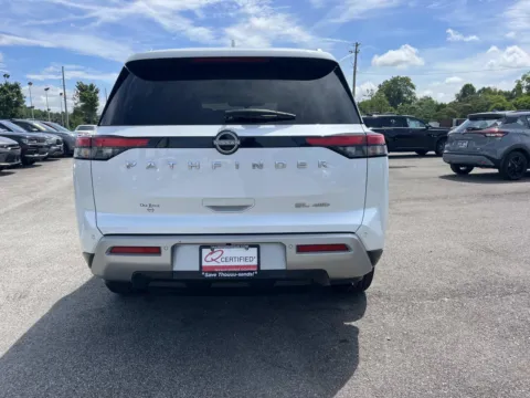 More photos of 2025 NISSAN PATHFINDER SL at Oak Ridge Nissan, TN