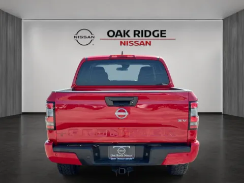 More photos of 2022 Nissan Frontier SV at Oak Ridge Nissan, TN