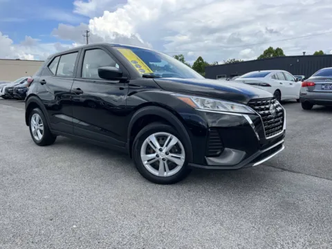 Black 2024 NISSAN KICKS for sale in Oak Ridge, TN